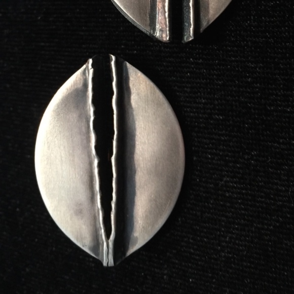 MODERN Silver Earrings - Picture 1 of 2
